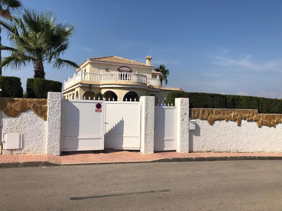גראן אלקנט Maison Type Villa 4 Facades 4 Bedrooms מראה חיצוני תמונה
